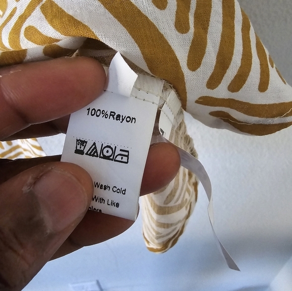 SHEIN Blouse Womens 2X Mixed Print Tropical Wooden Detail Buttons Flare … - Picture 11 of 11